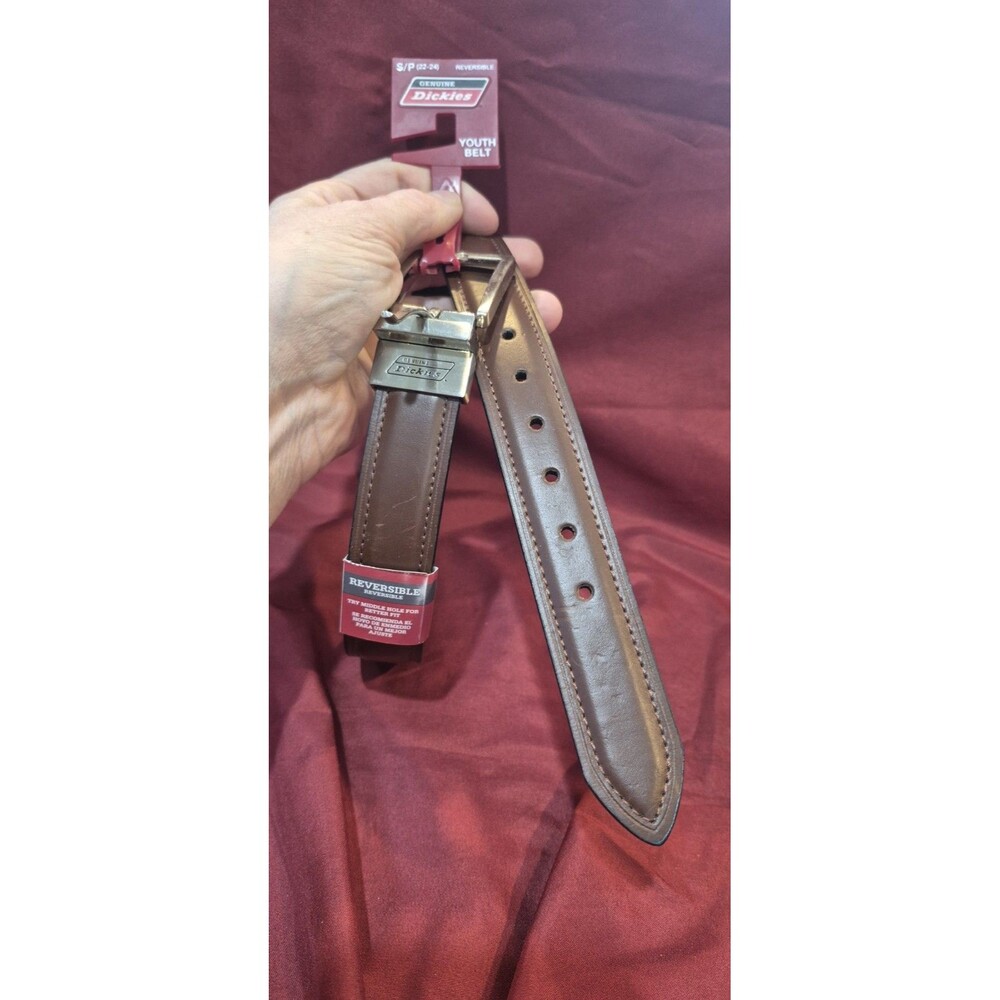 NWT Dickies Youth Belt Size Small 22-24 Reversible Black To Brown Boys Giftable